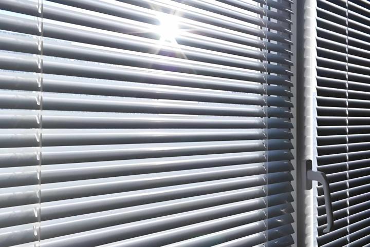 Store vénitien Laon